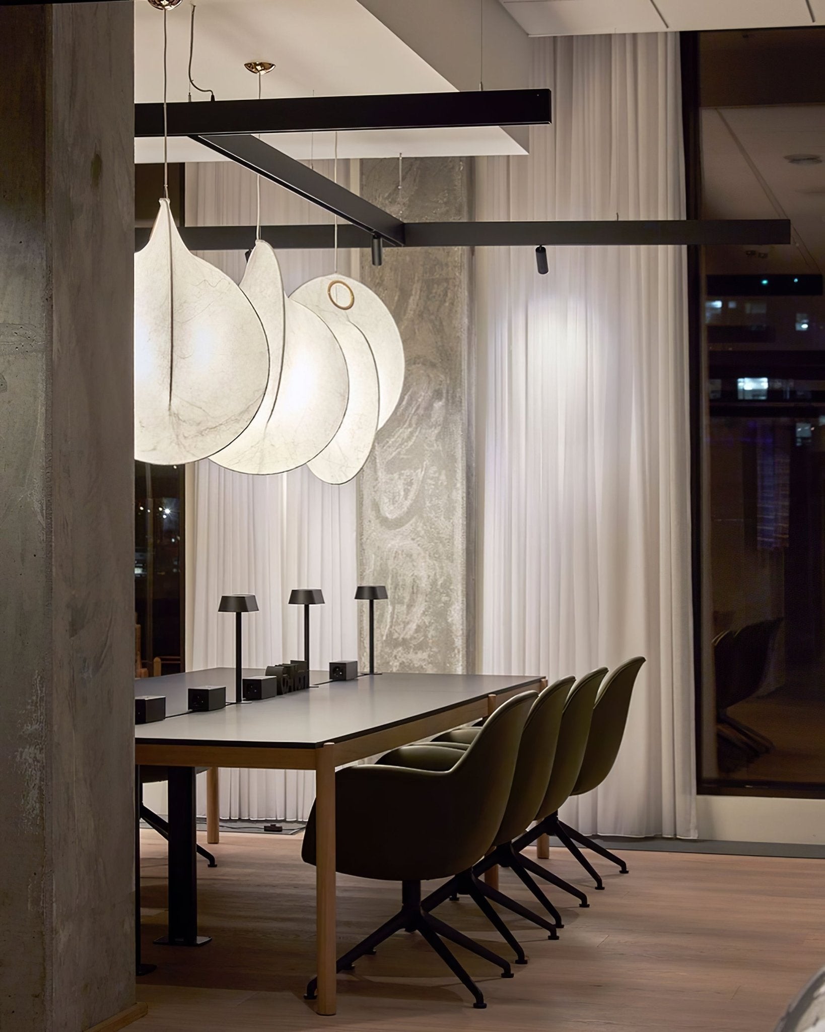 Ferivora Steel Artistic Pendant Lamp