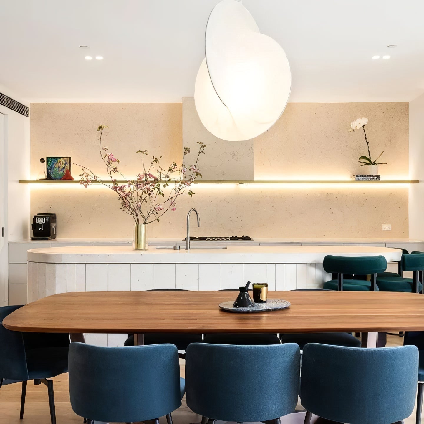 Ferivora Steel Artistic Pendant Lamp