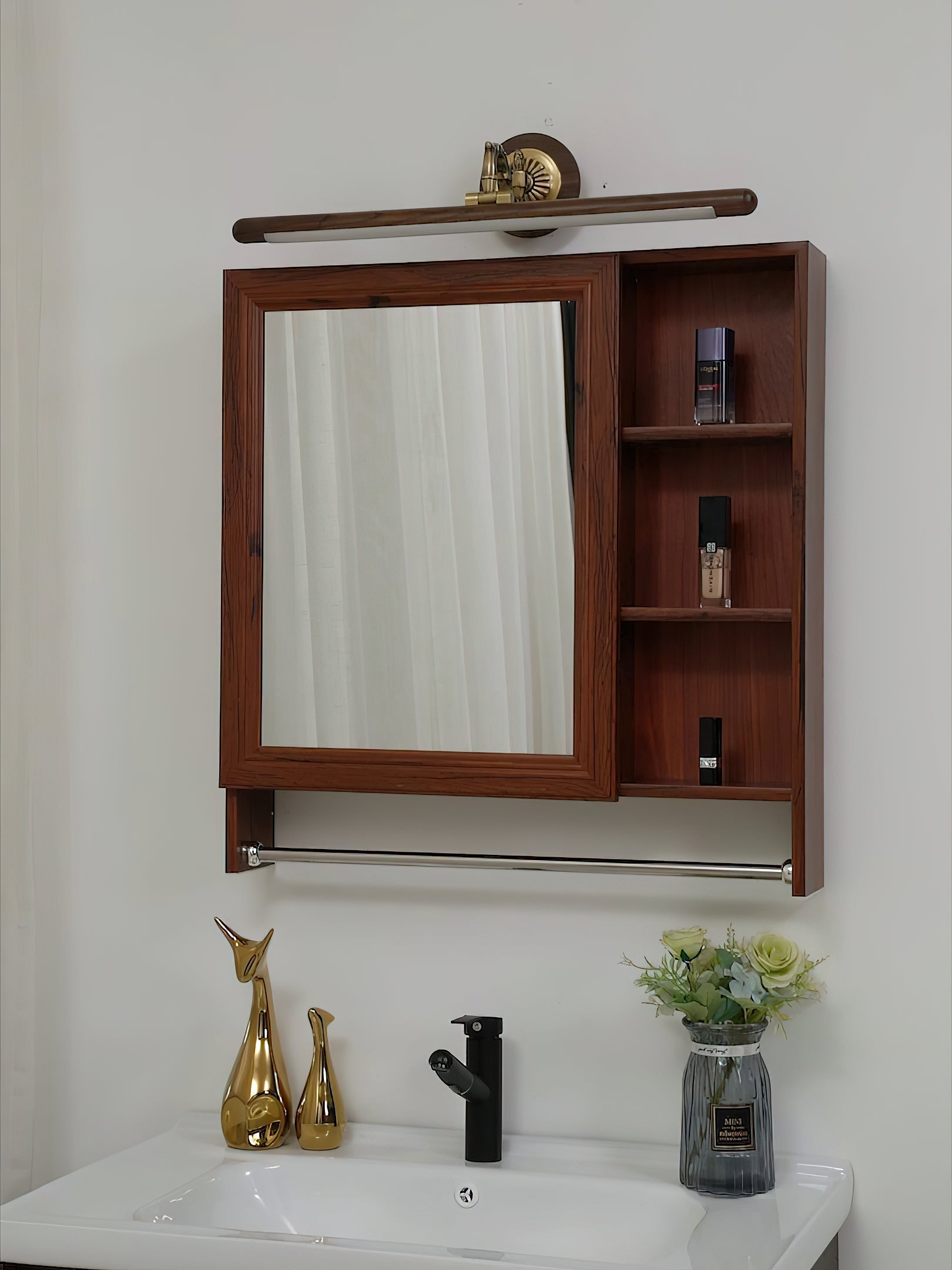 Briarborne Adjustable Picture Indoor Wall Light
