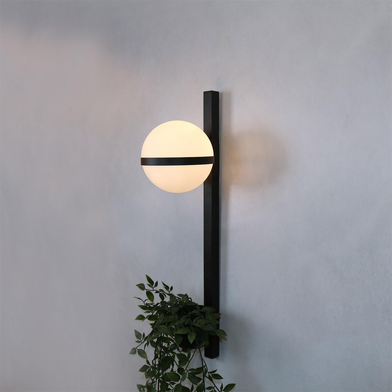 Olthaarae Plastic Wall Lamp