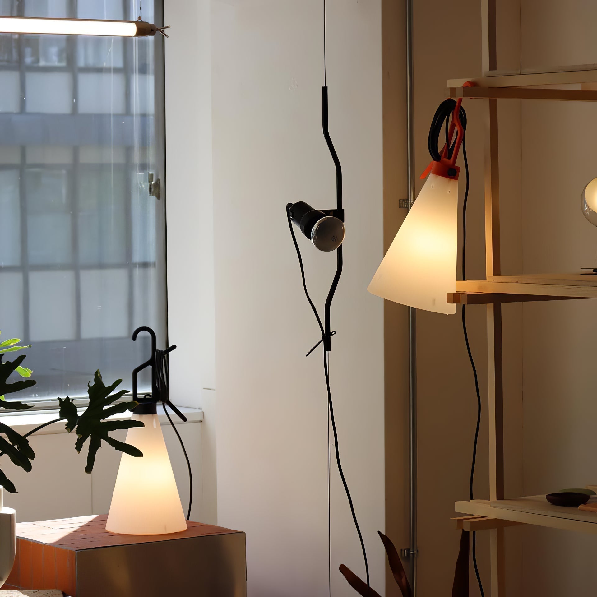 Ilthair Modern Minimalist Pendant Light