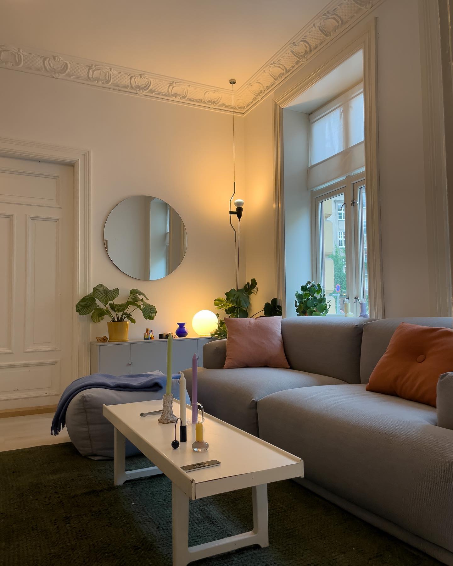 Ilthair Modern Minimalist Pendant Light