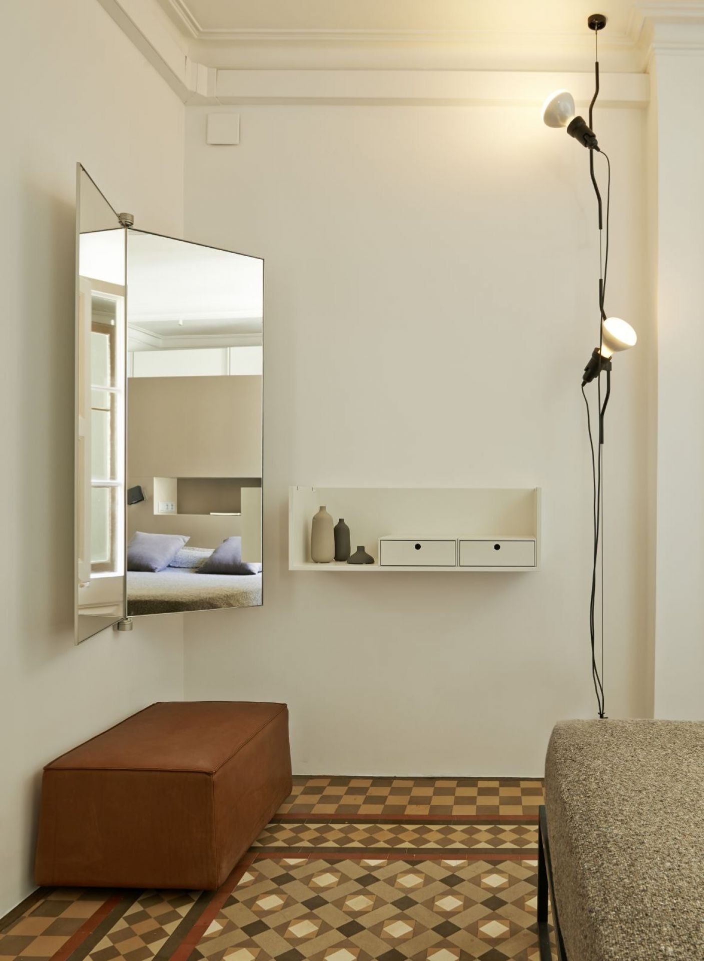Ilthair Modern Minimalist Pendant Light