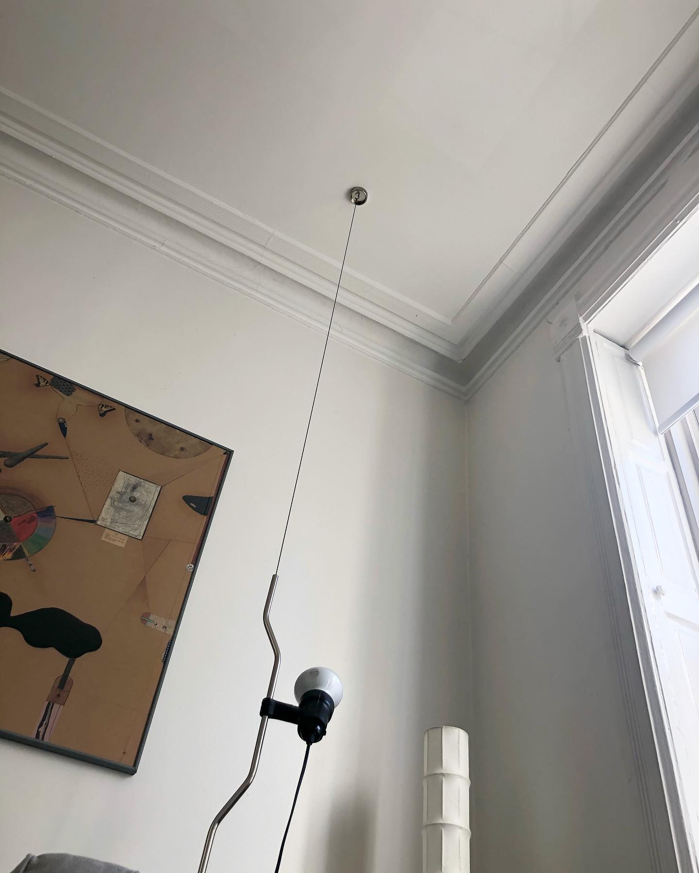 Ilthair Modern Minimalist Pendant Light