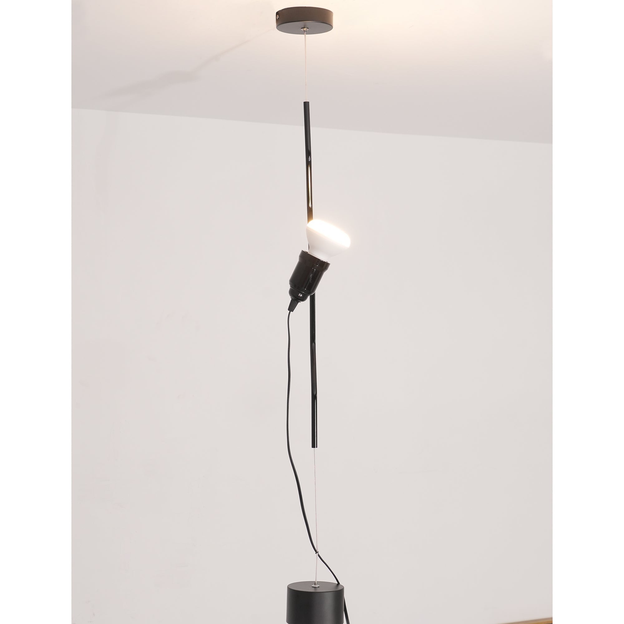 Ilthair Modern Minimalist Pendant Light