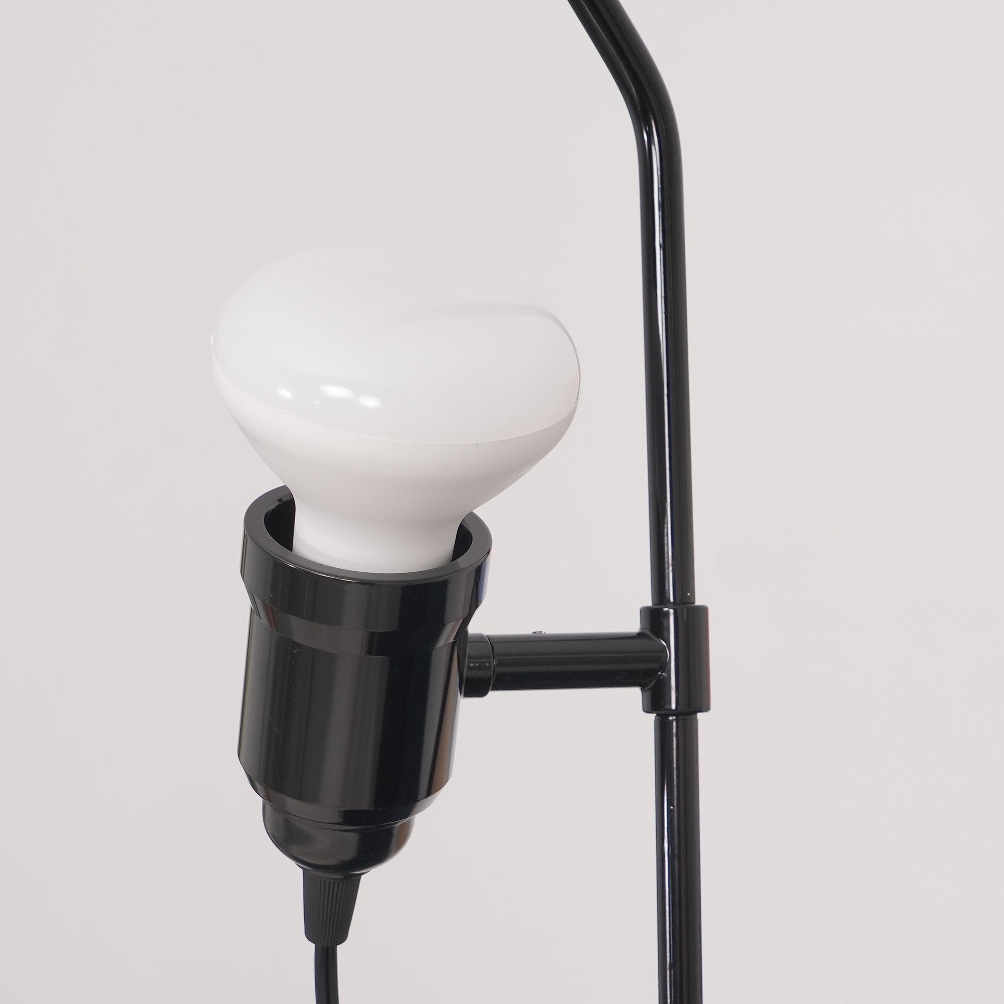 Ilthair Modern Minimalist Pendant Light