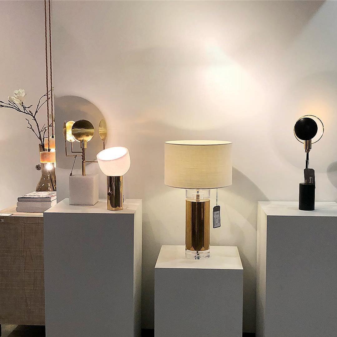 Reneleria Modern Table Lamp