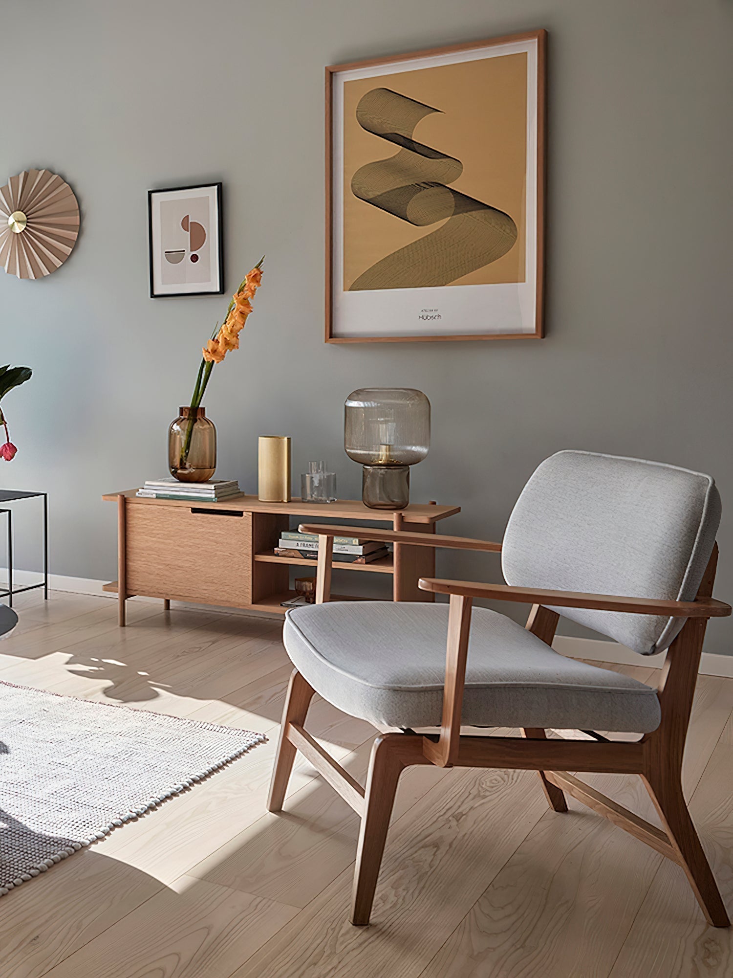 Stalute Table Lamp
