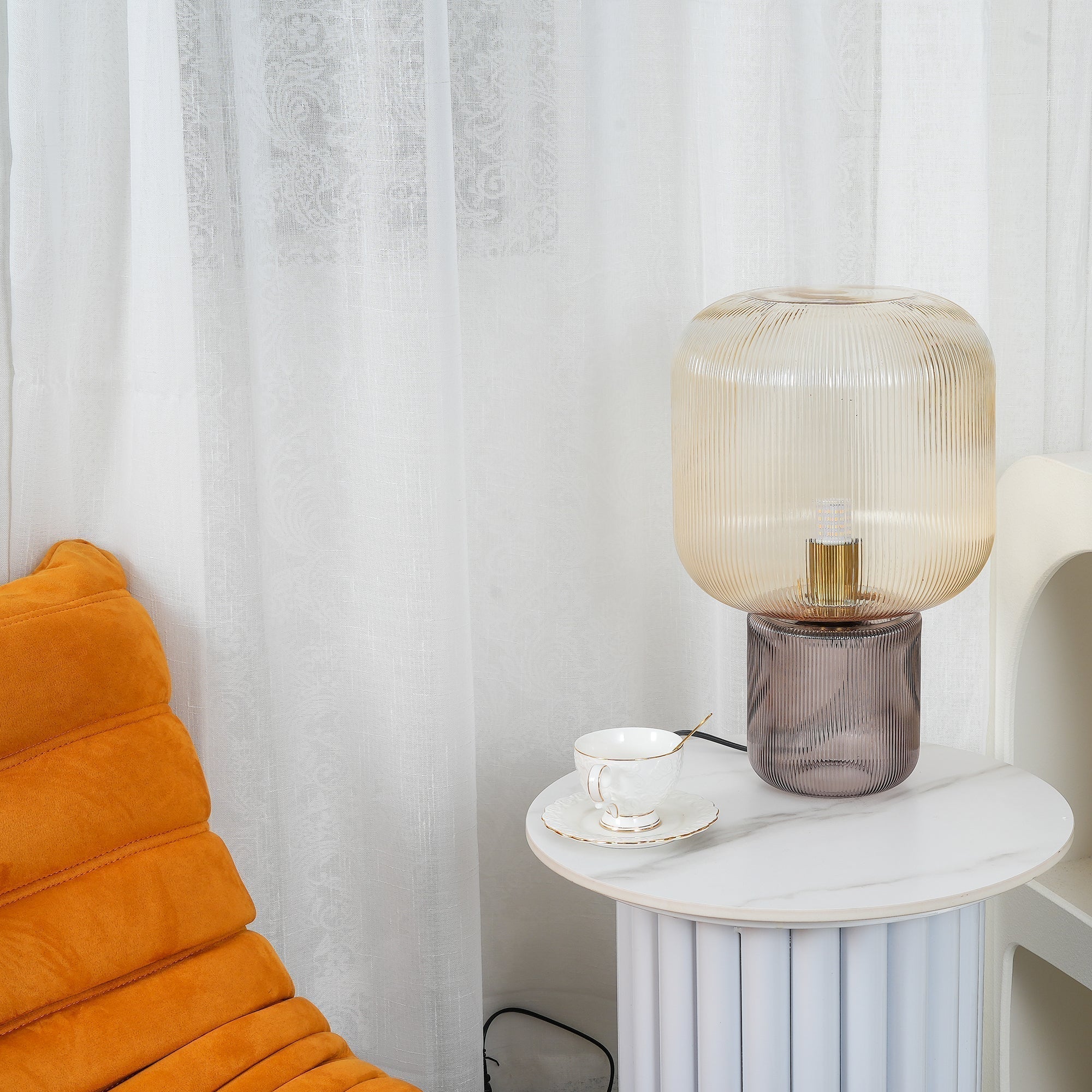 Stalute Table Lamp
