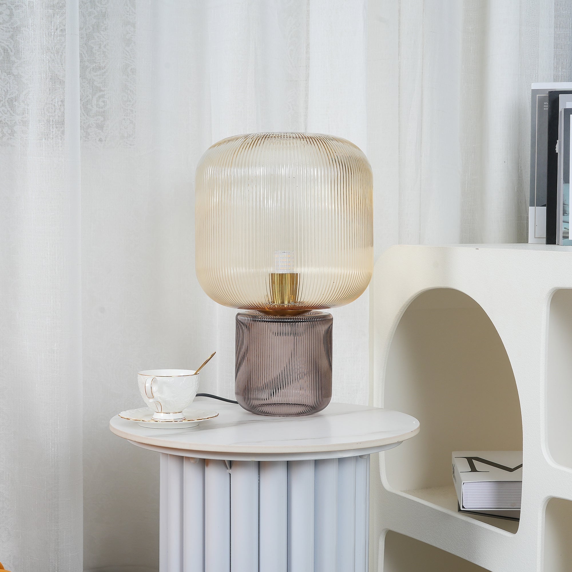 Stalute Table Lamp