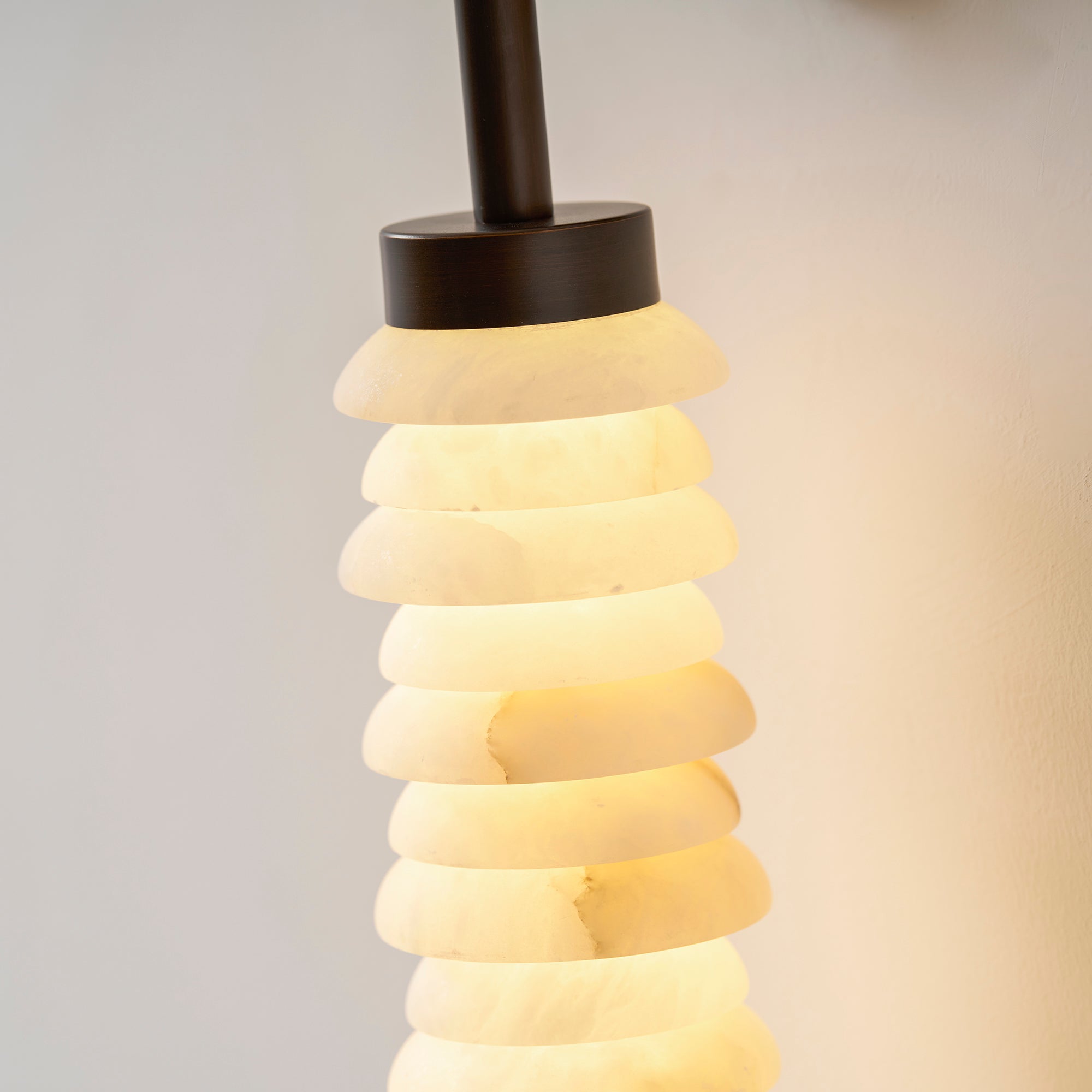 Rivaiella Sconce