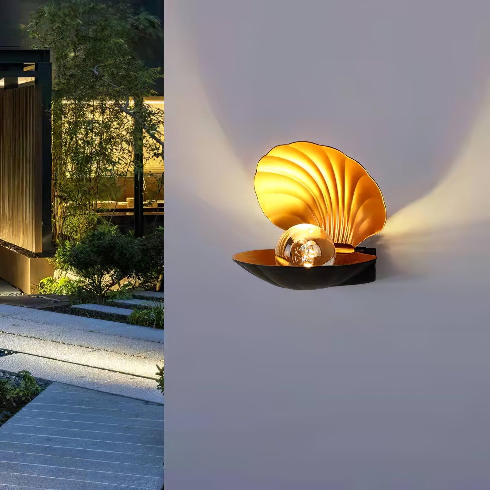 Lumieria Wall Lamp Pearl Clam