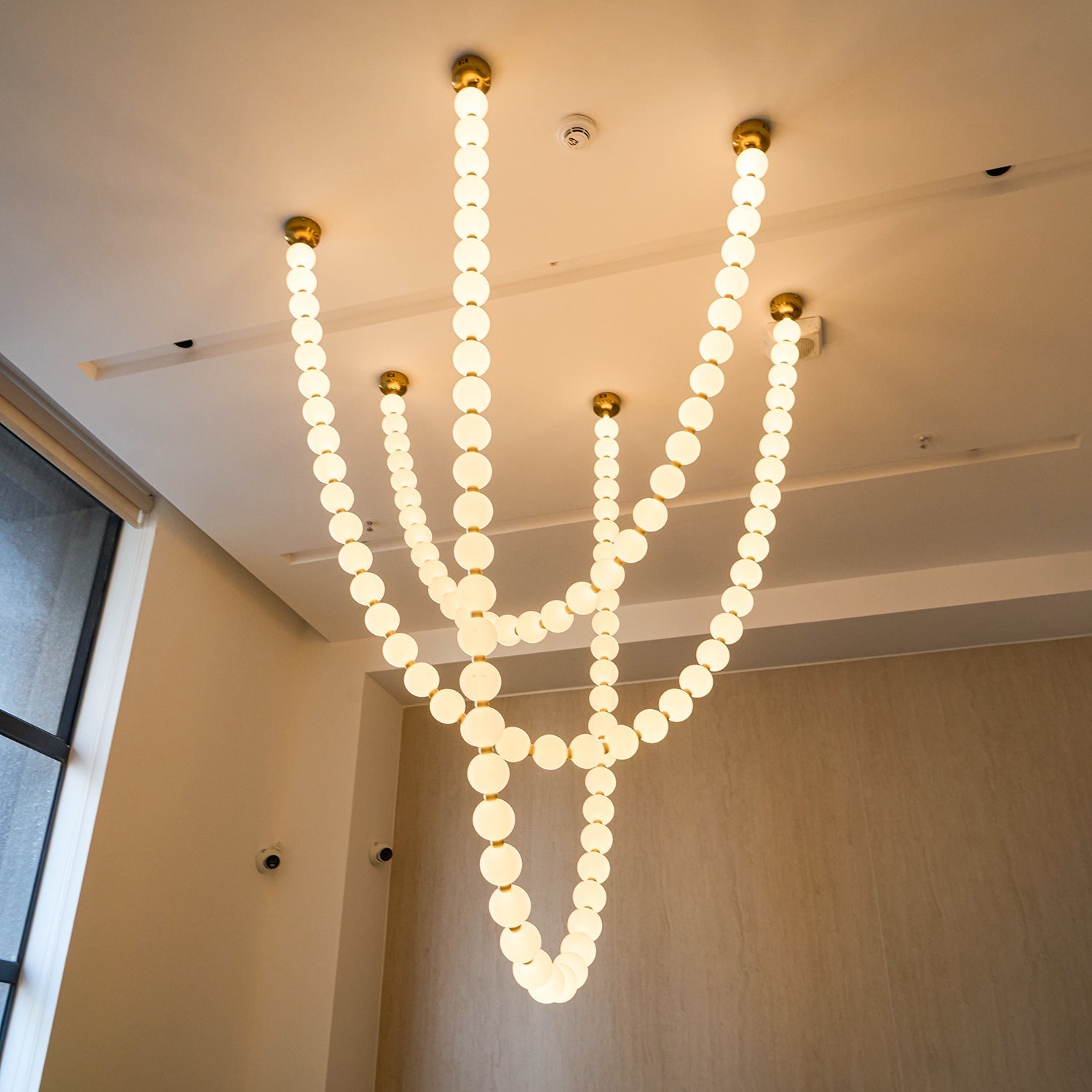 Zalvarin Brass Sputnik Chandelier - Neutral Decor