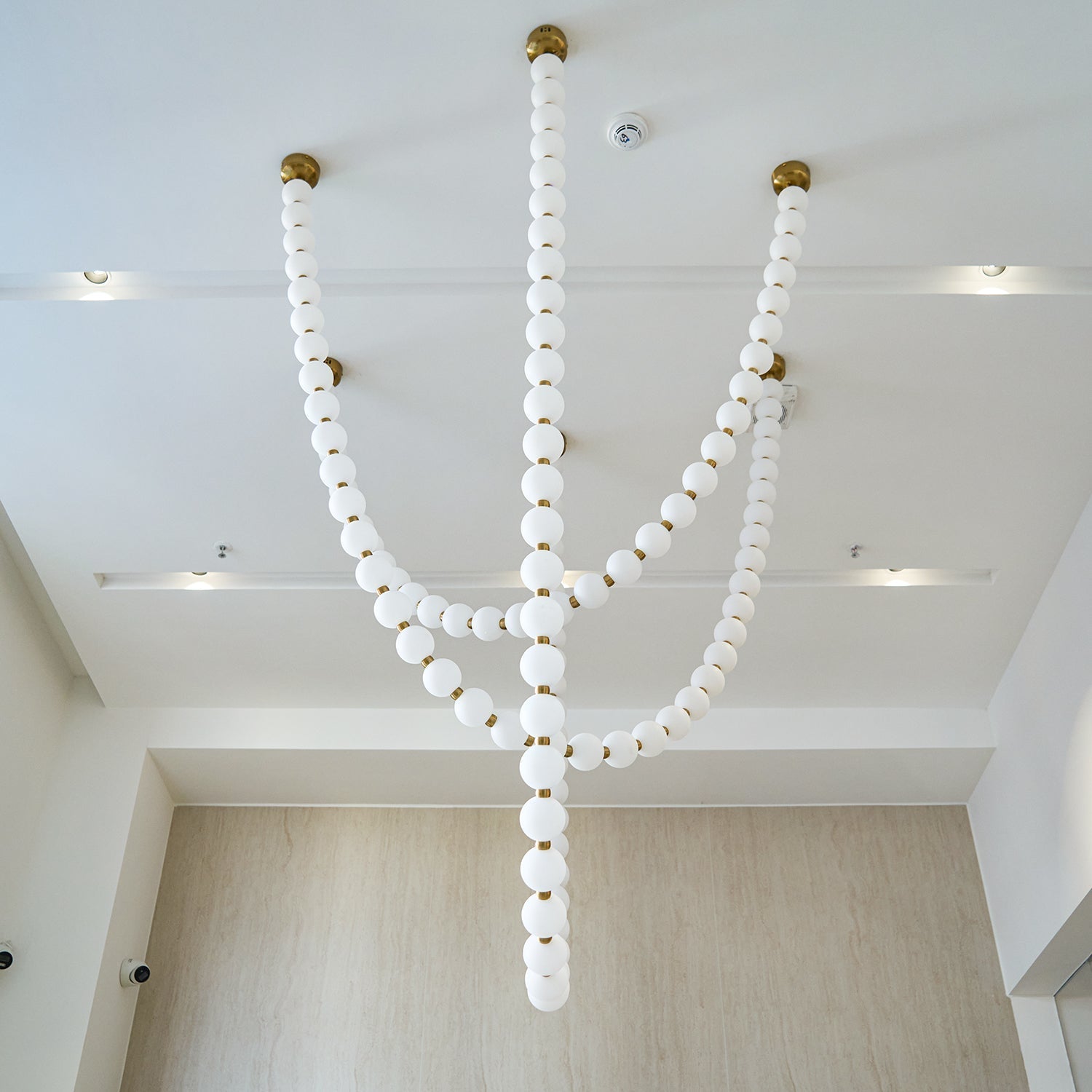 Zalvarin Brass Sputnik Chandelier - Neutral Decor