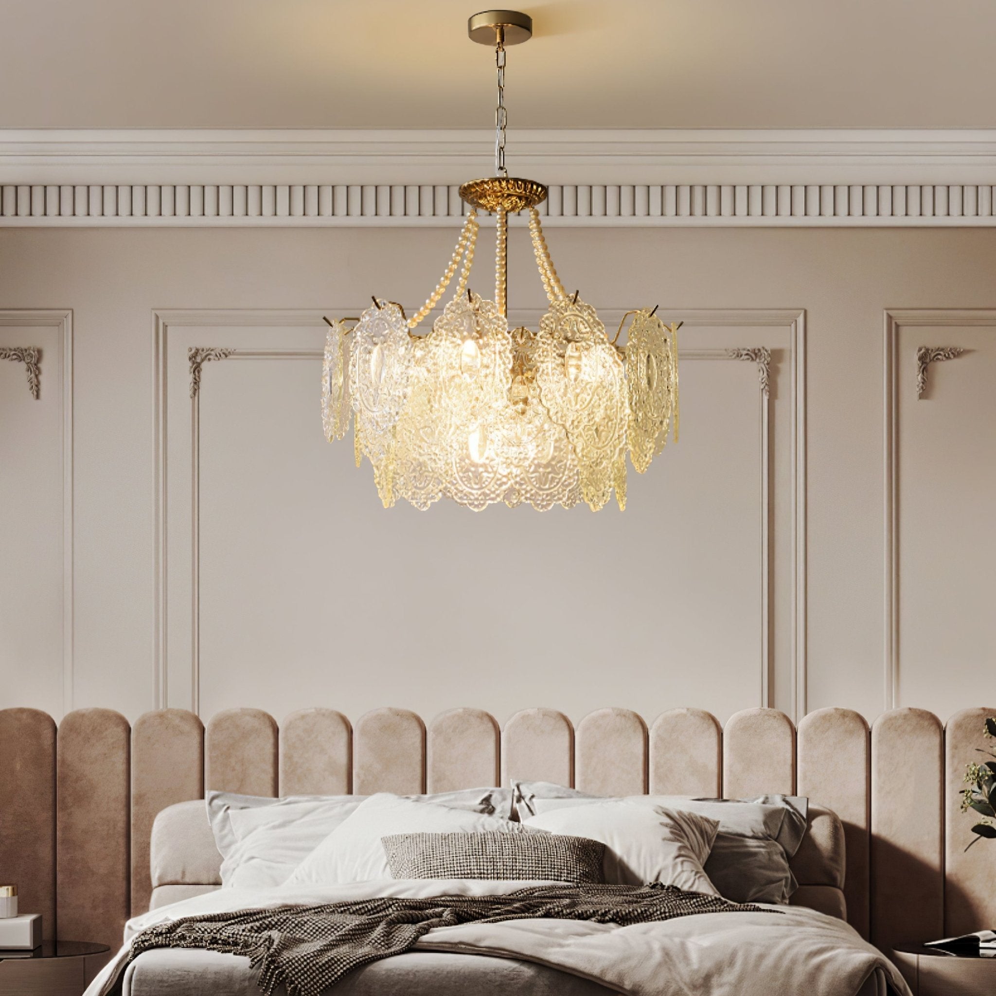 Eirivaine Glass Chandelier