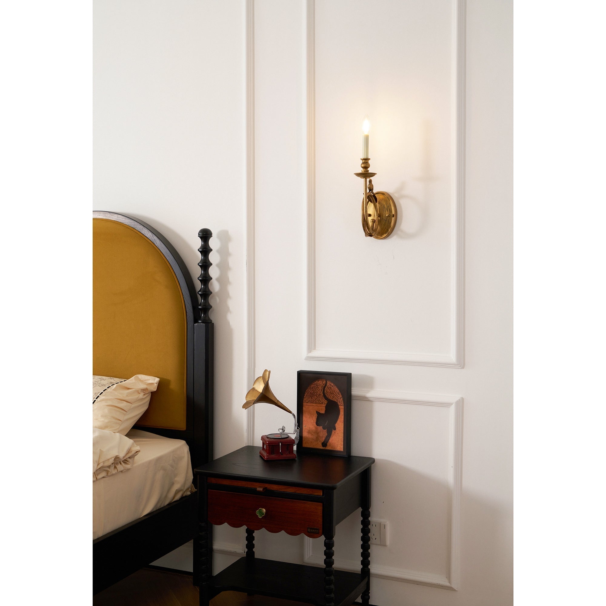 Viraearia Wall Lamp
