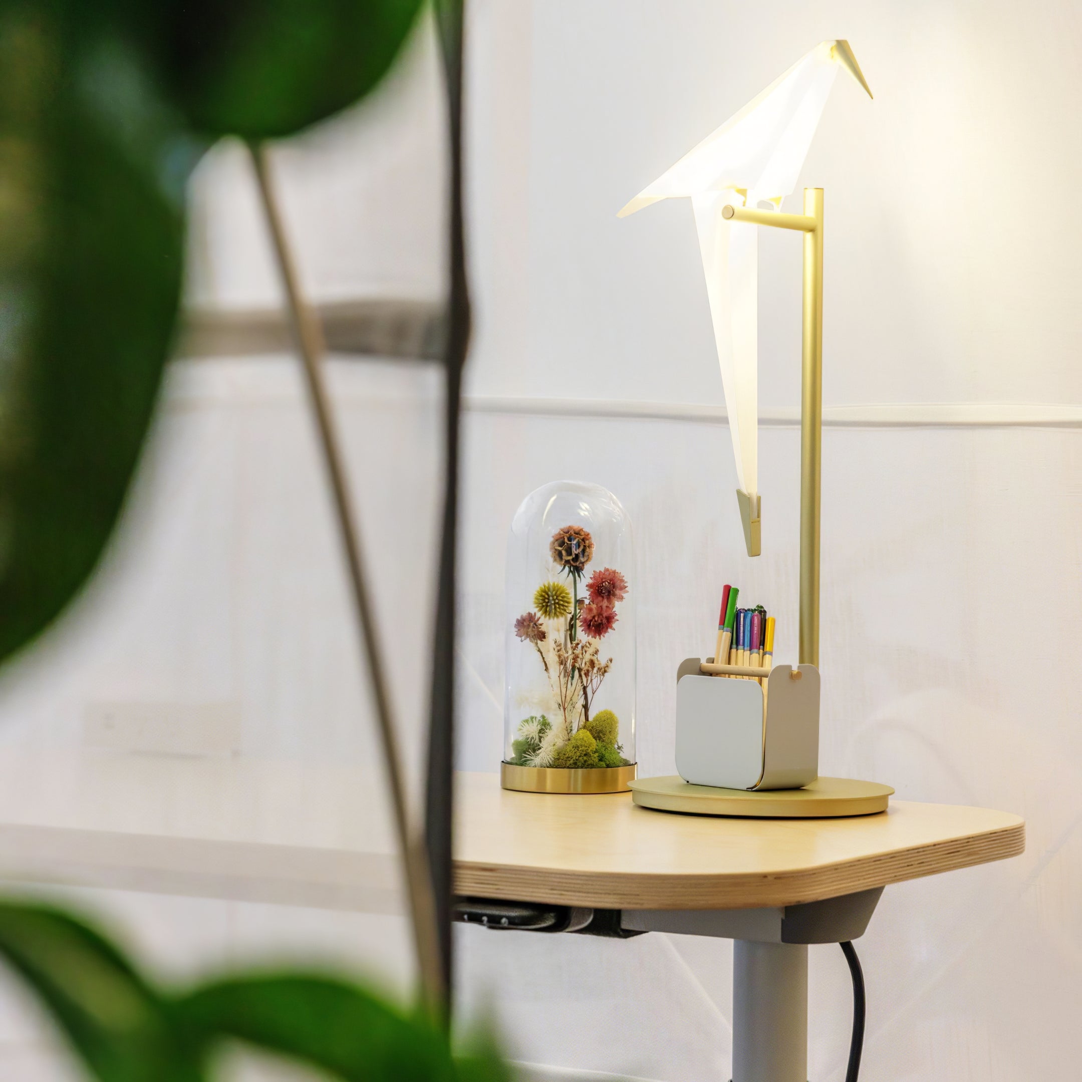 Kaelora Contemporary Table Lamp