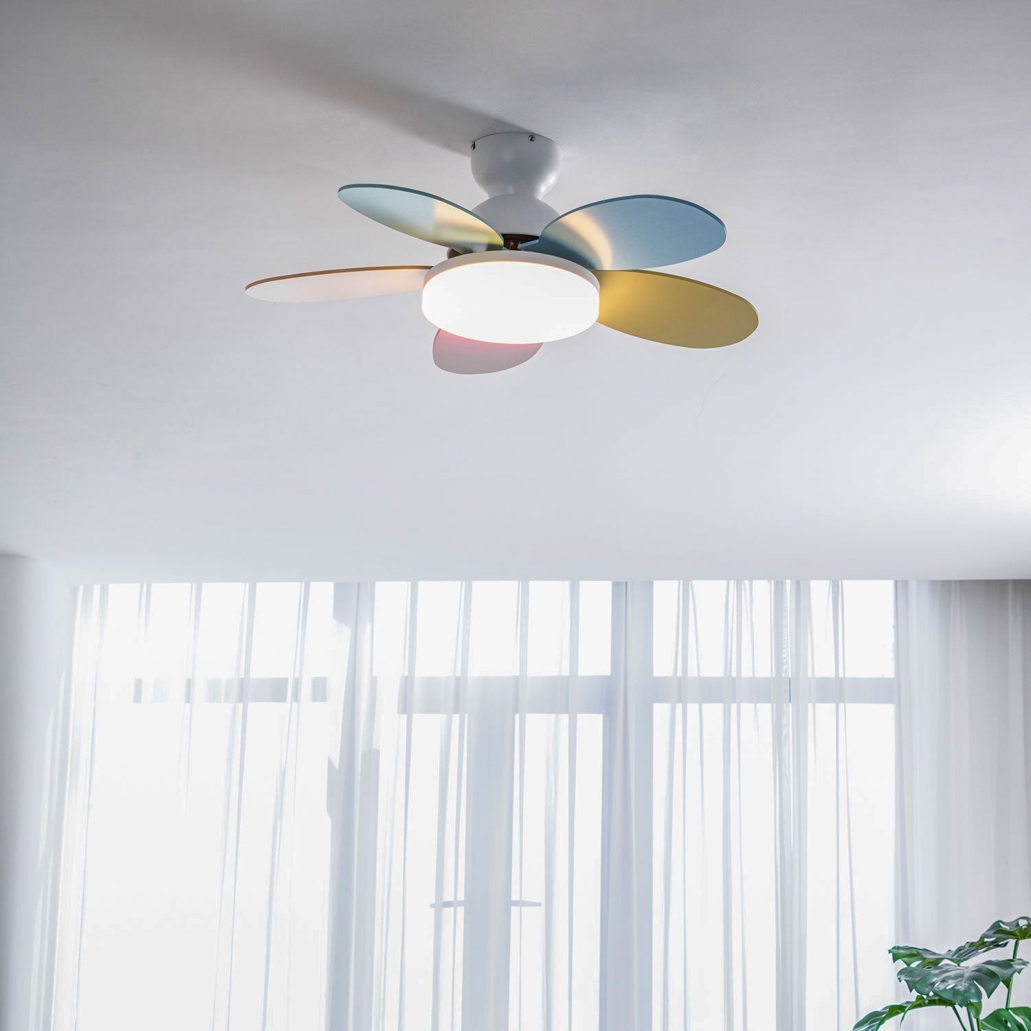 Eireise Colorful Glass Kids Ceiling Fan Light