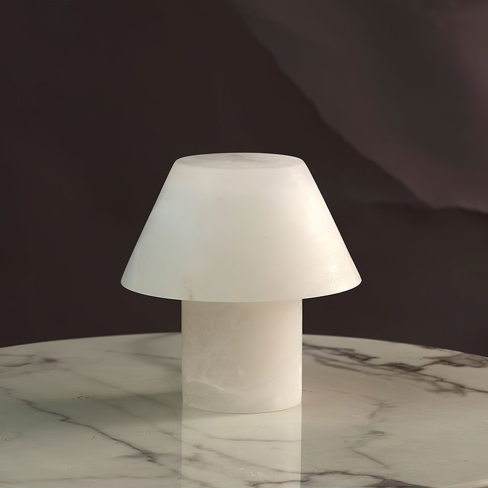 Alamir Table Lamp