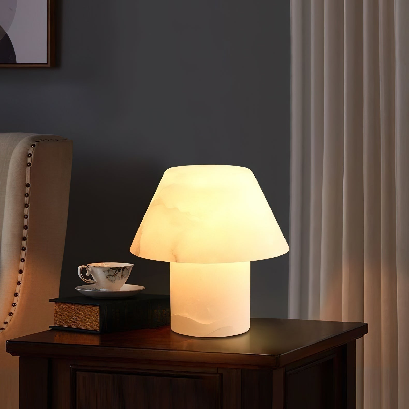 Alamir Table Lamp