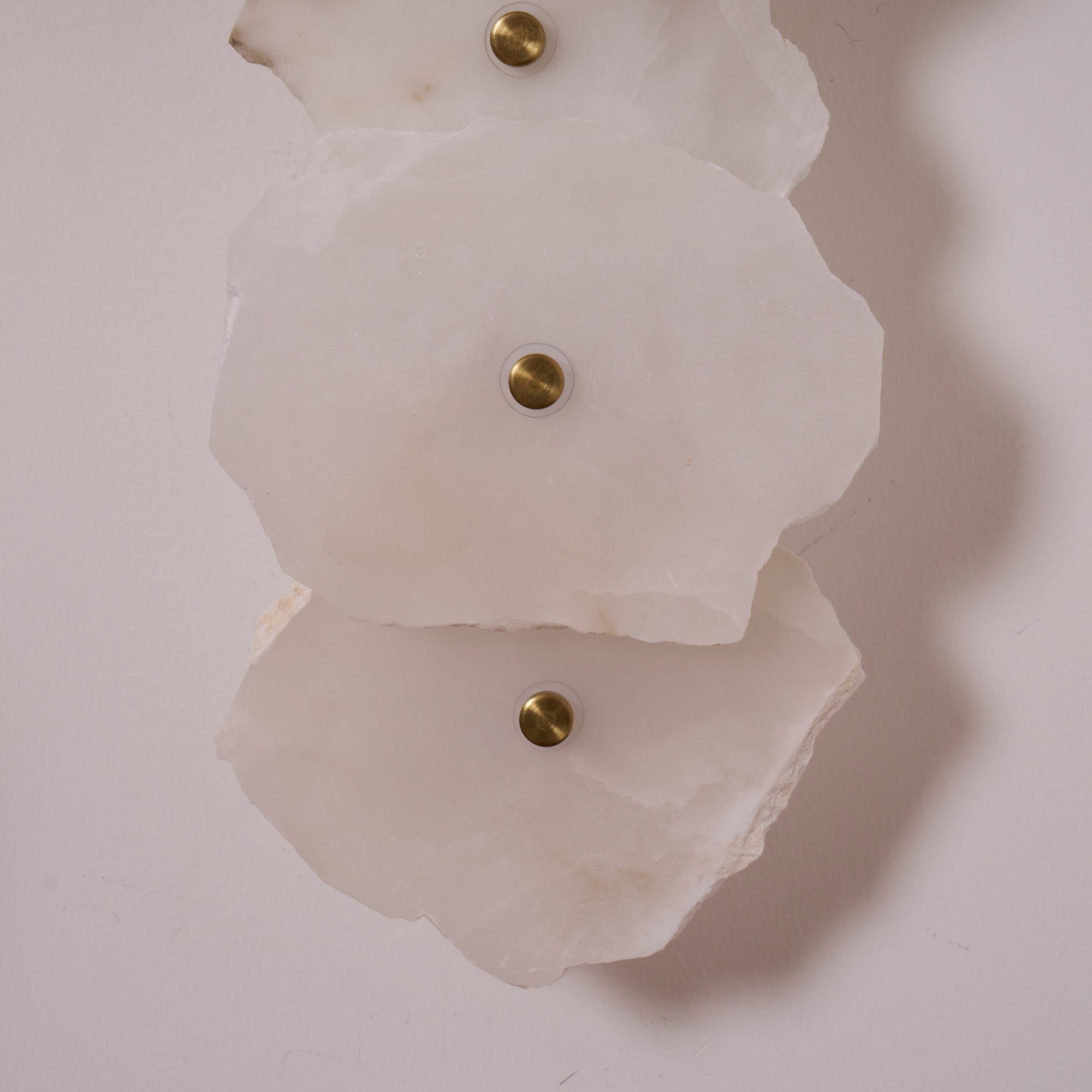 Nivarelia Alabaster Plug-in Wall Lamp
