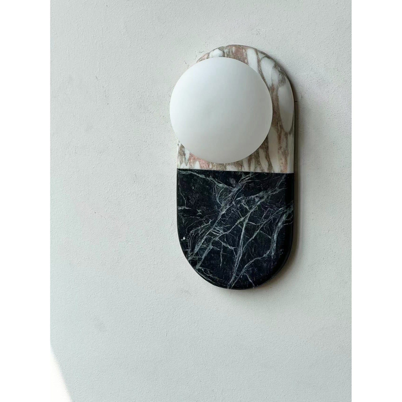 Reniette Wall Lamp