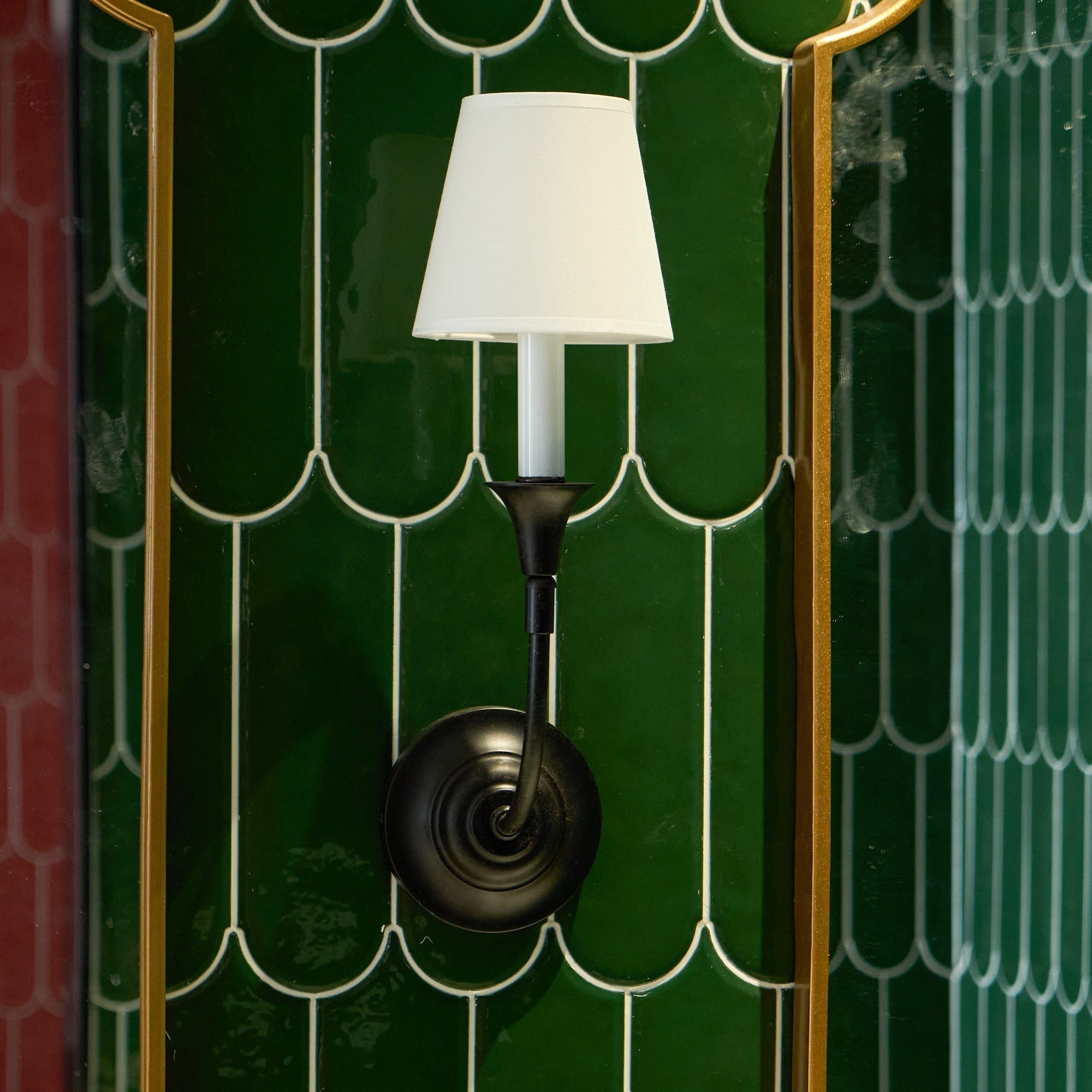 Silva Vintage Wall Lamp Fabric Black/White/Brass Arm