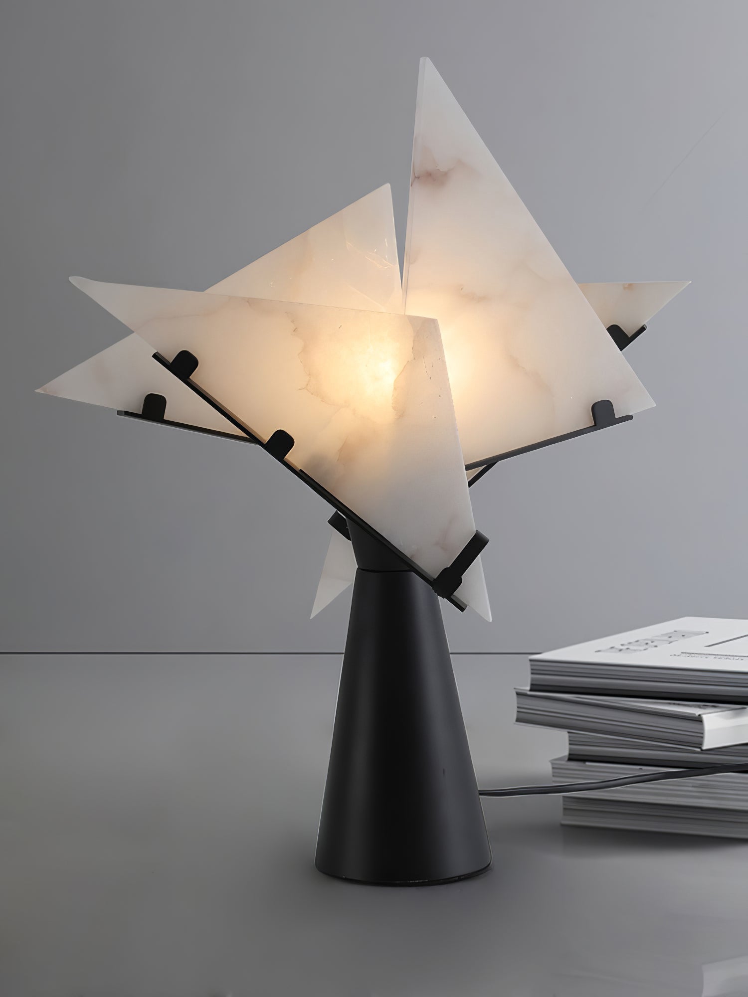 Aursilion Star Alabaster Table Lamp