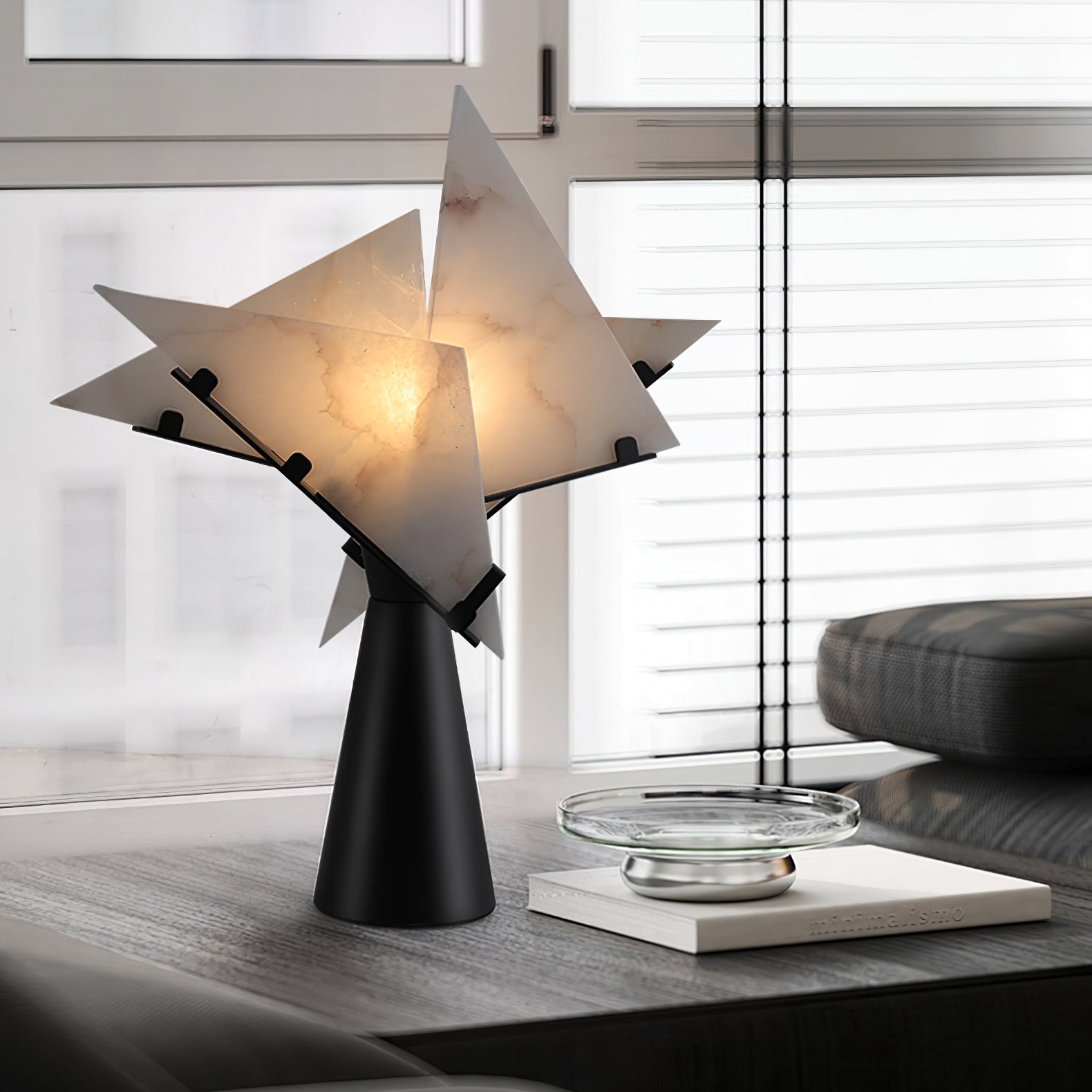 Aursilion Star Alabaster Table Lamp