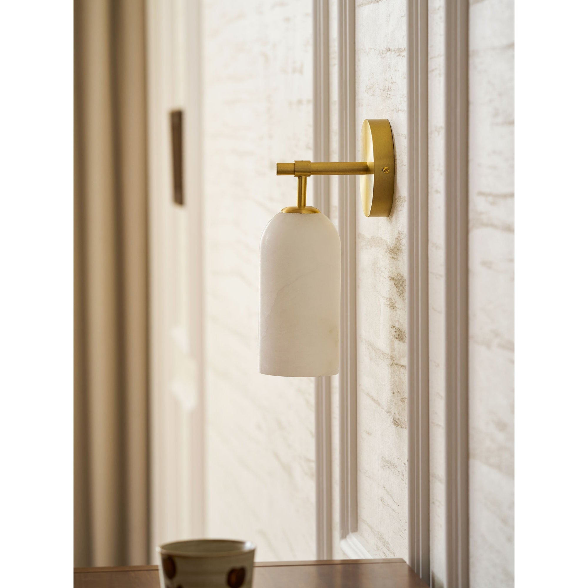 Beaustead Pillar Alabaster Indoor Wall Light