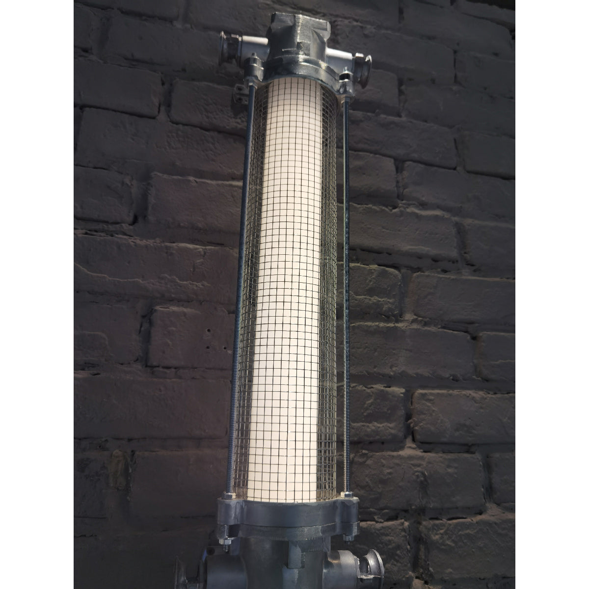 Nyliryra Wall Lamp