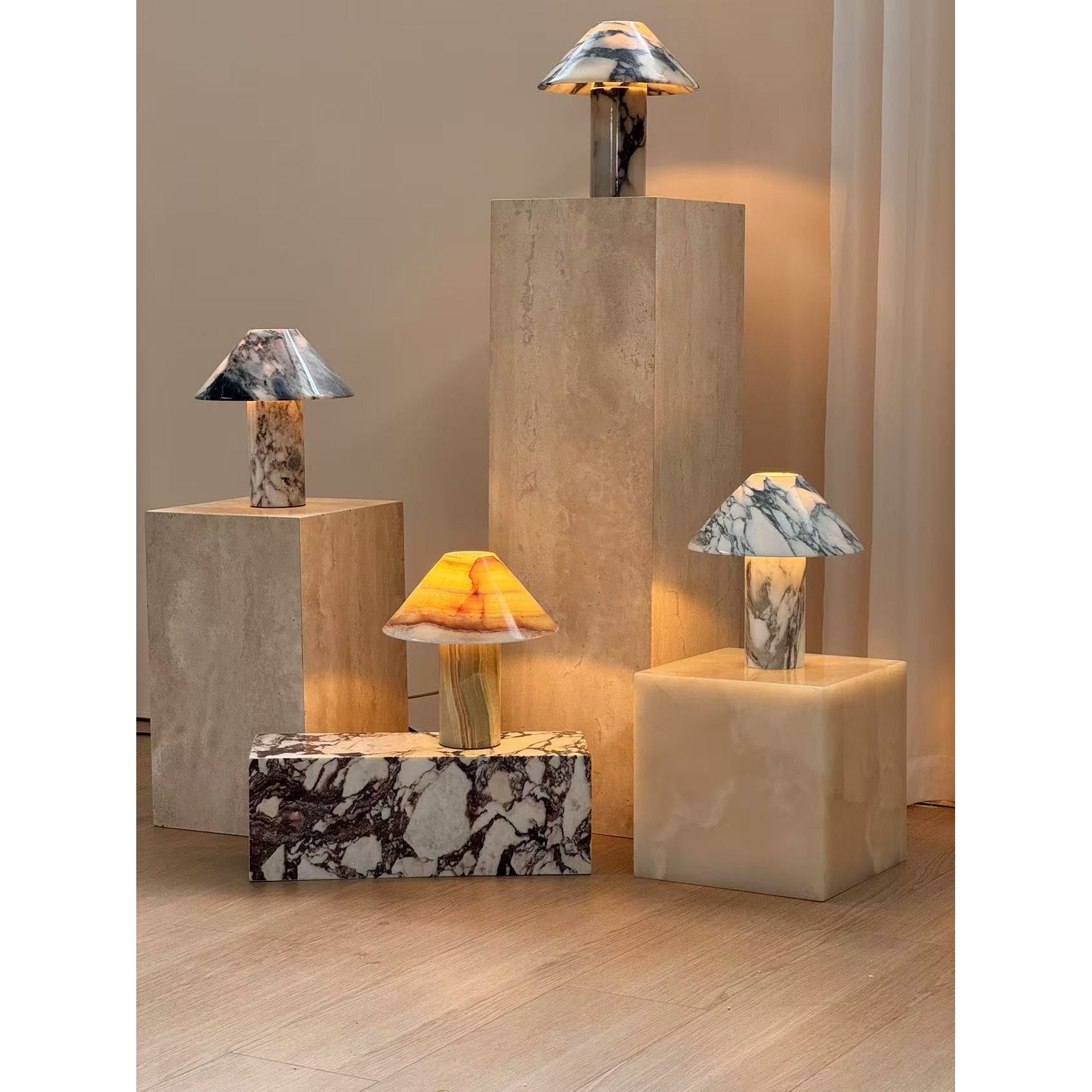 Veinir Table Lamp