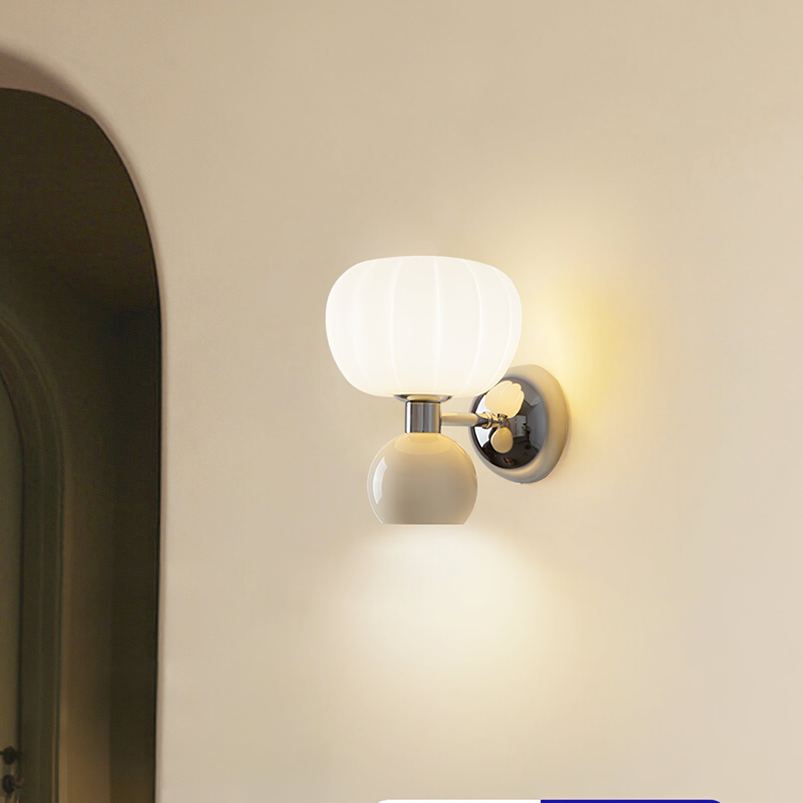 Elaiaria Wall Lamp