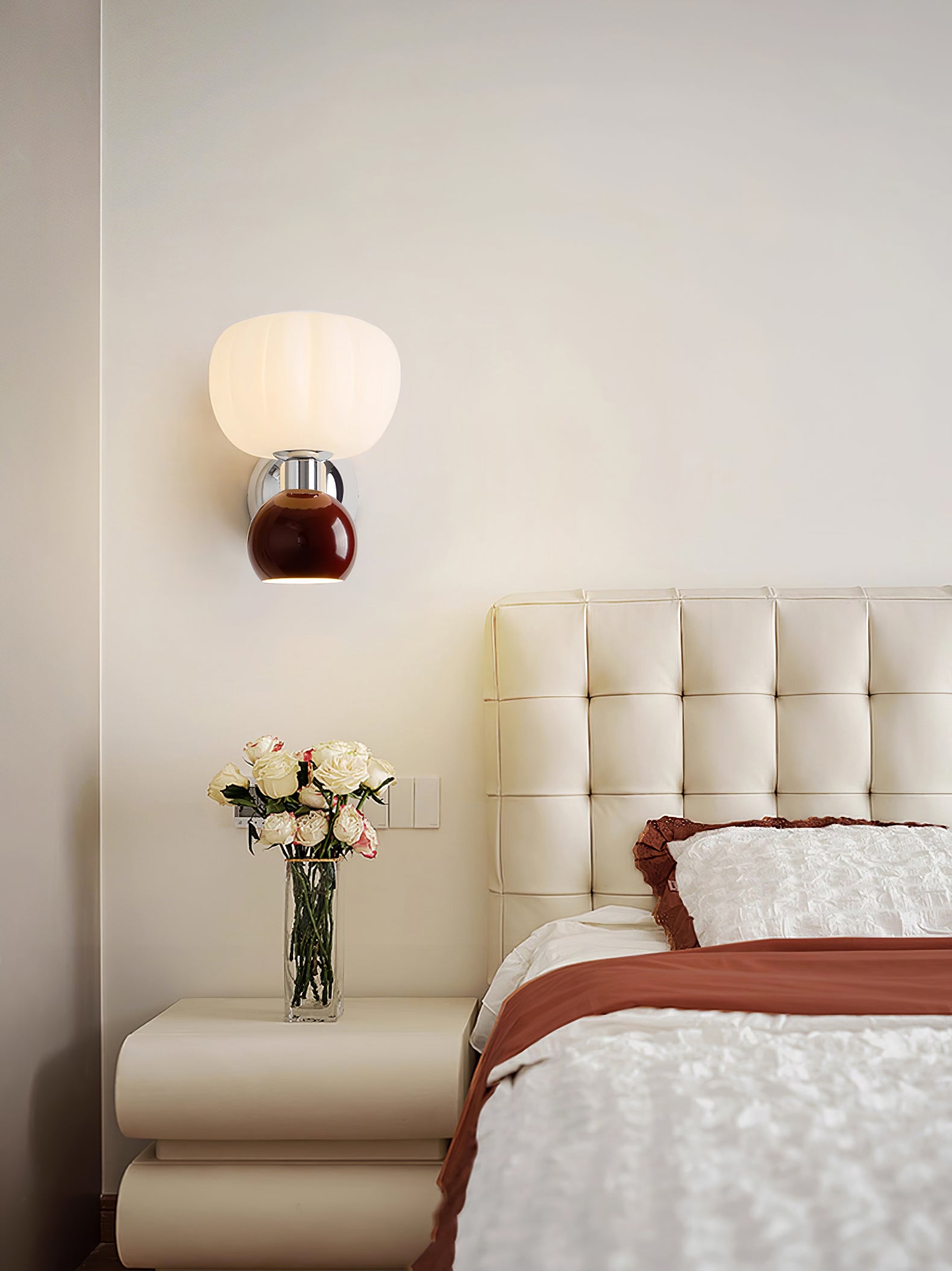 Elaiaria Wall Lamp