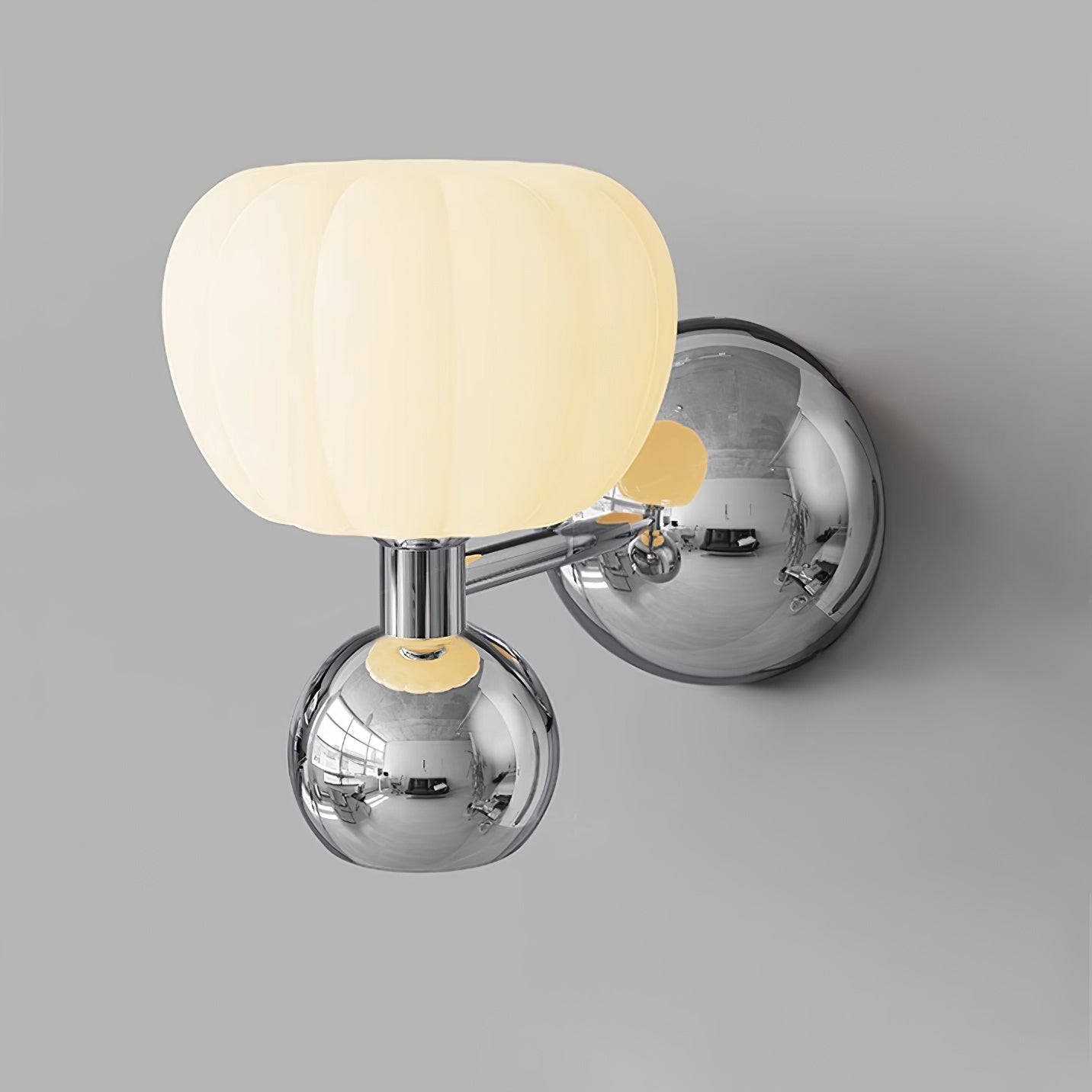 Elaiaria Wall Lamp