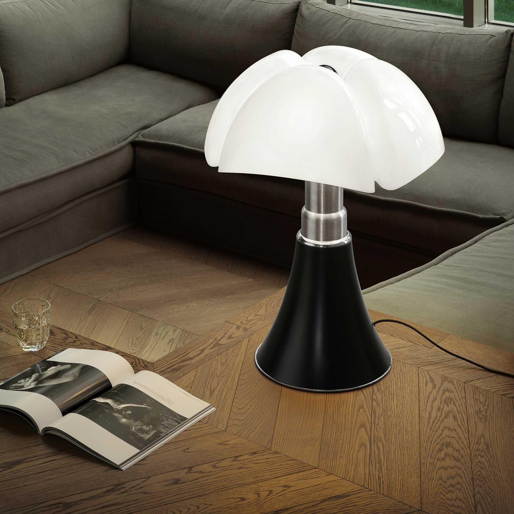 Flaria Table Lamp