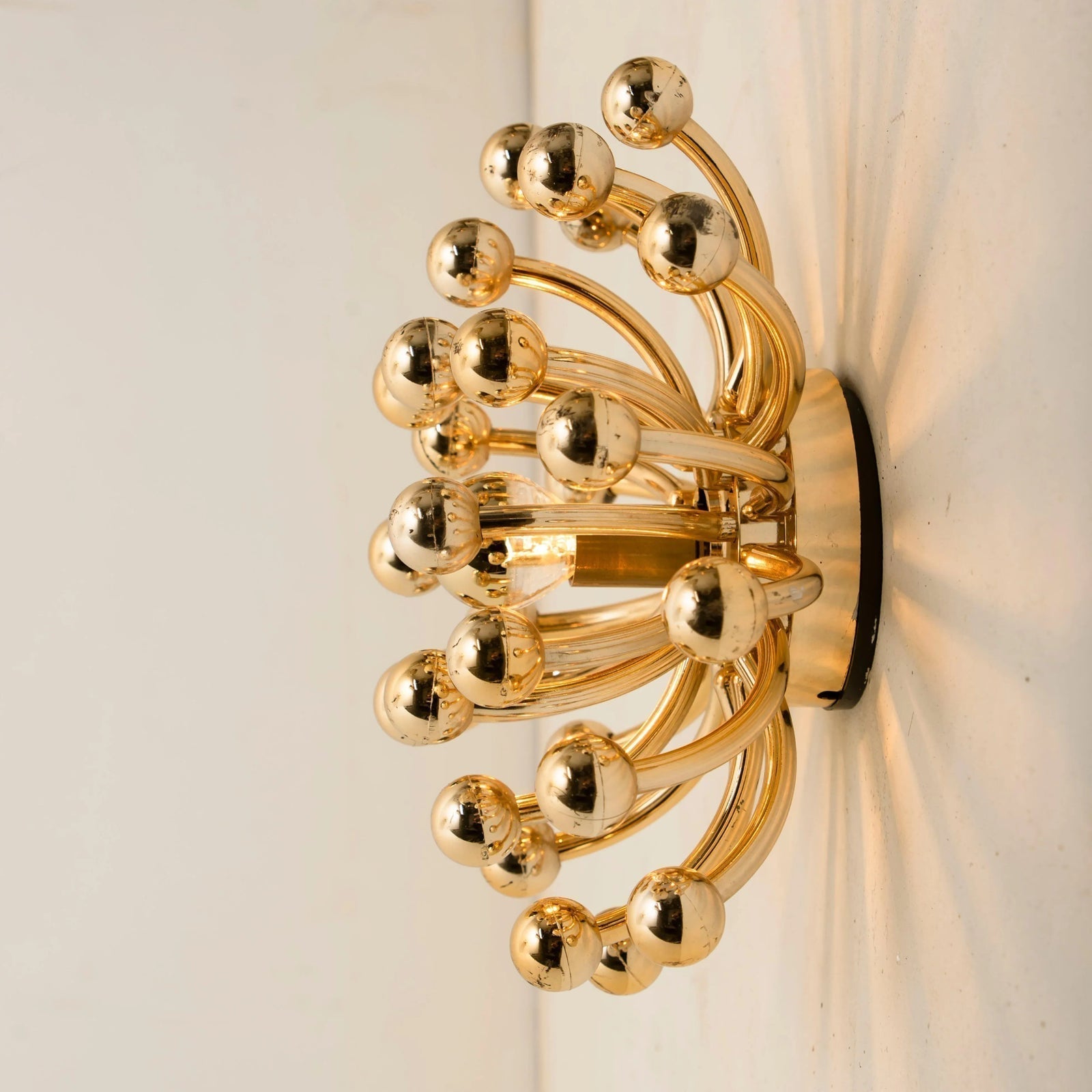 Solaryn Wall Light