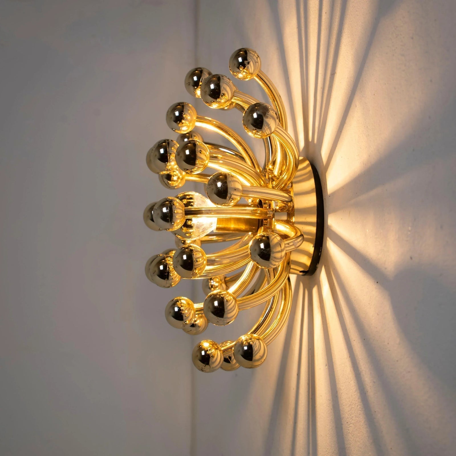 Solaryn Wall Light
