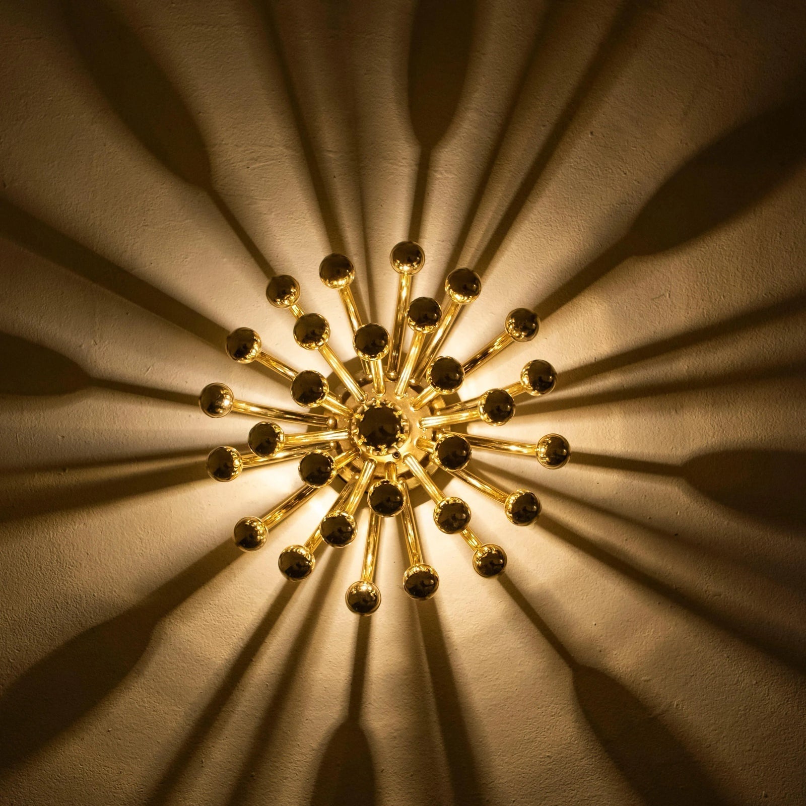Solaryn Wall Light