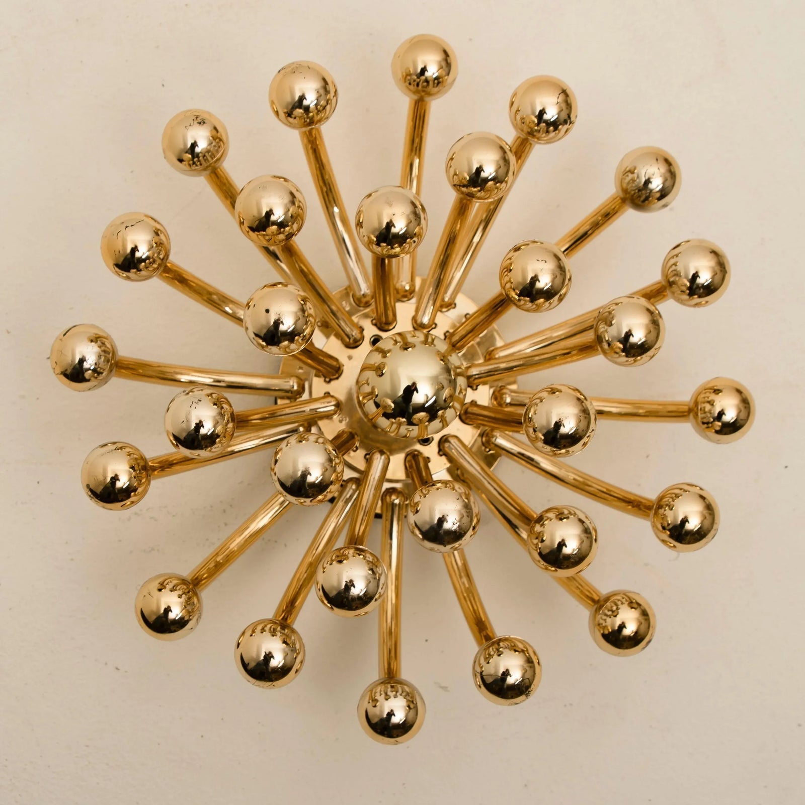 Solaryn Wall Light