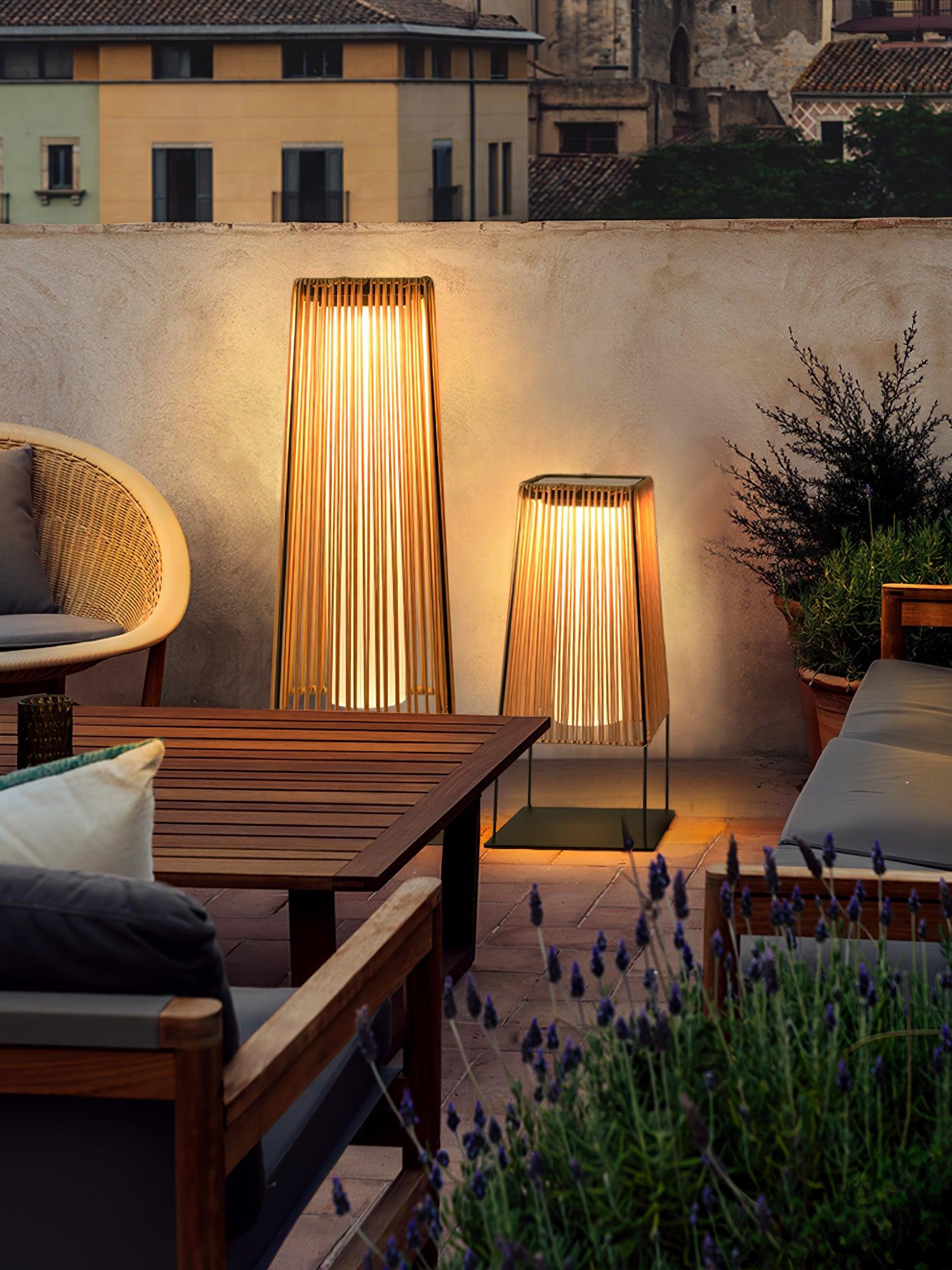 Aru Modern Outdoor Light