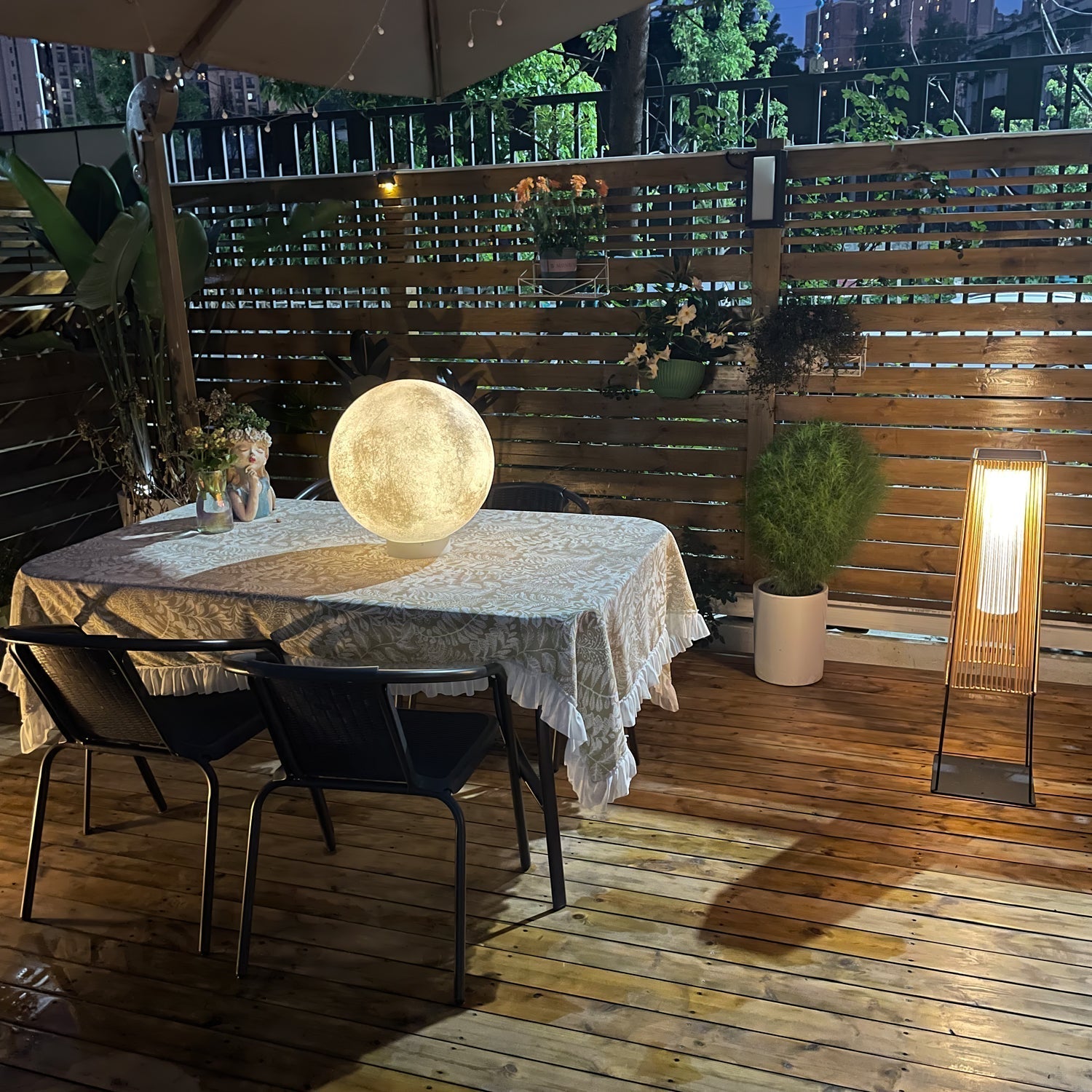Aru Modern Outdoor Light