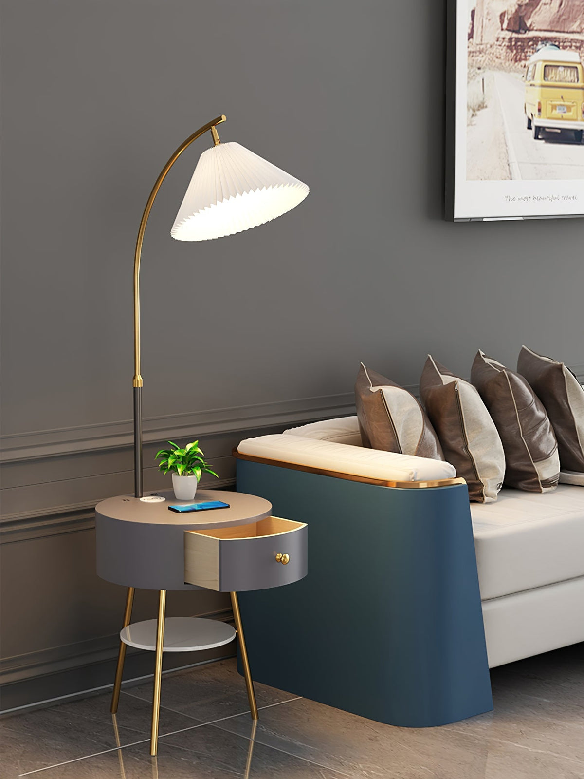 Arcora Pleated Arc Floor Light