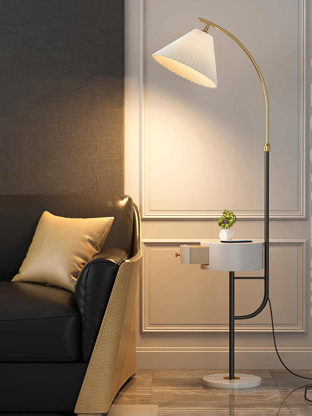Arcora Pleated Arc Floor Light