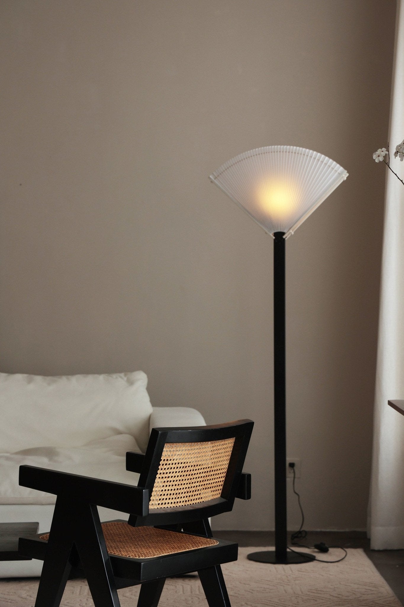 Pleated Fan Floor Lamp
