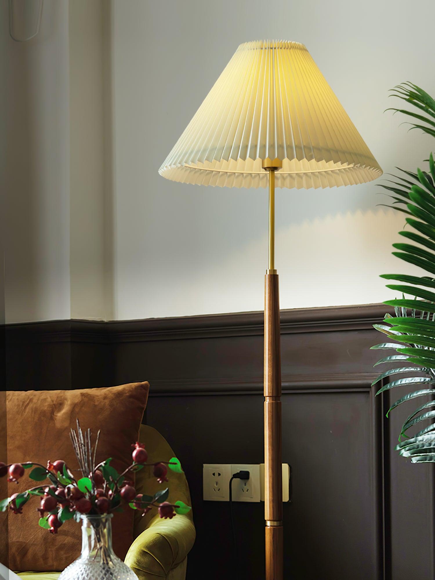 Syleina Minimalist Wood Floor Lamp
