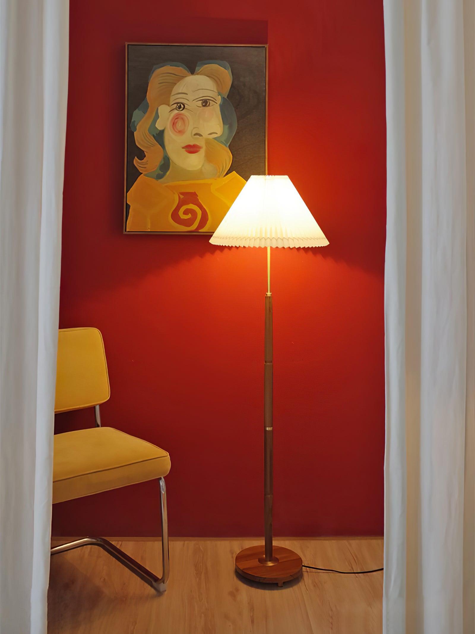 Syleina Minimalist Wood Floor Lamp