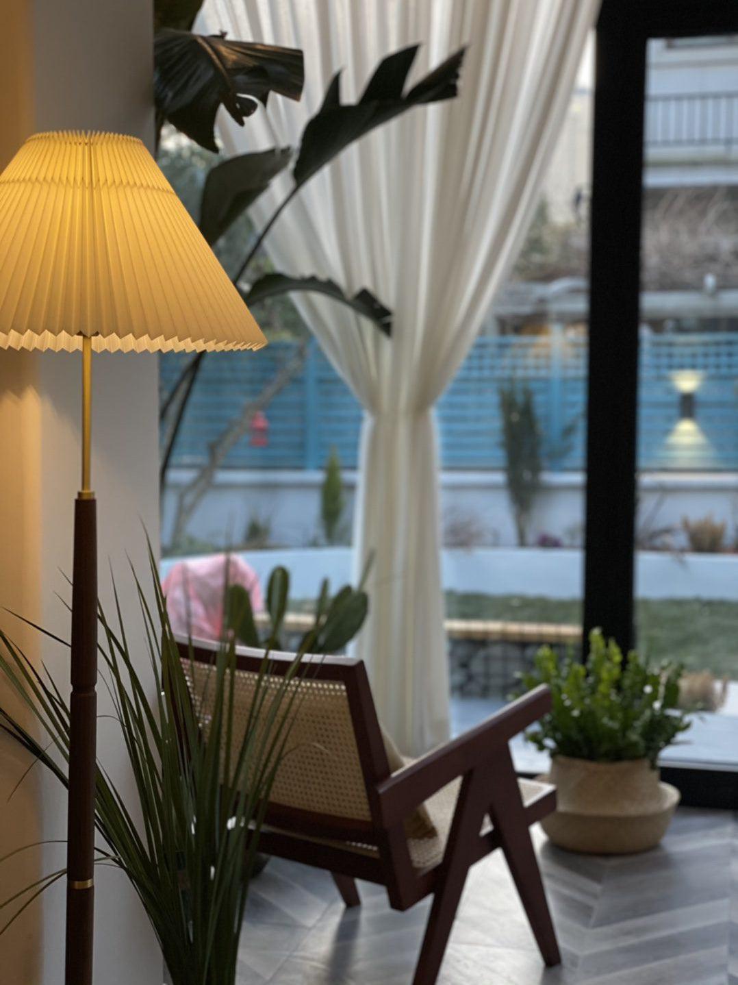 Syleina Minimalist Wood Floor Lamp