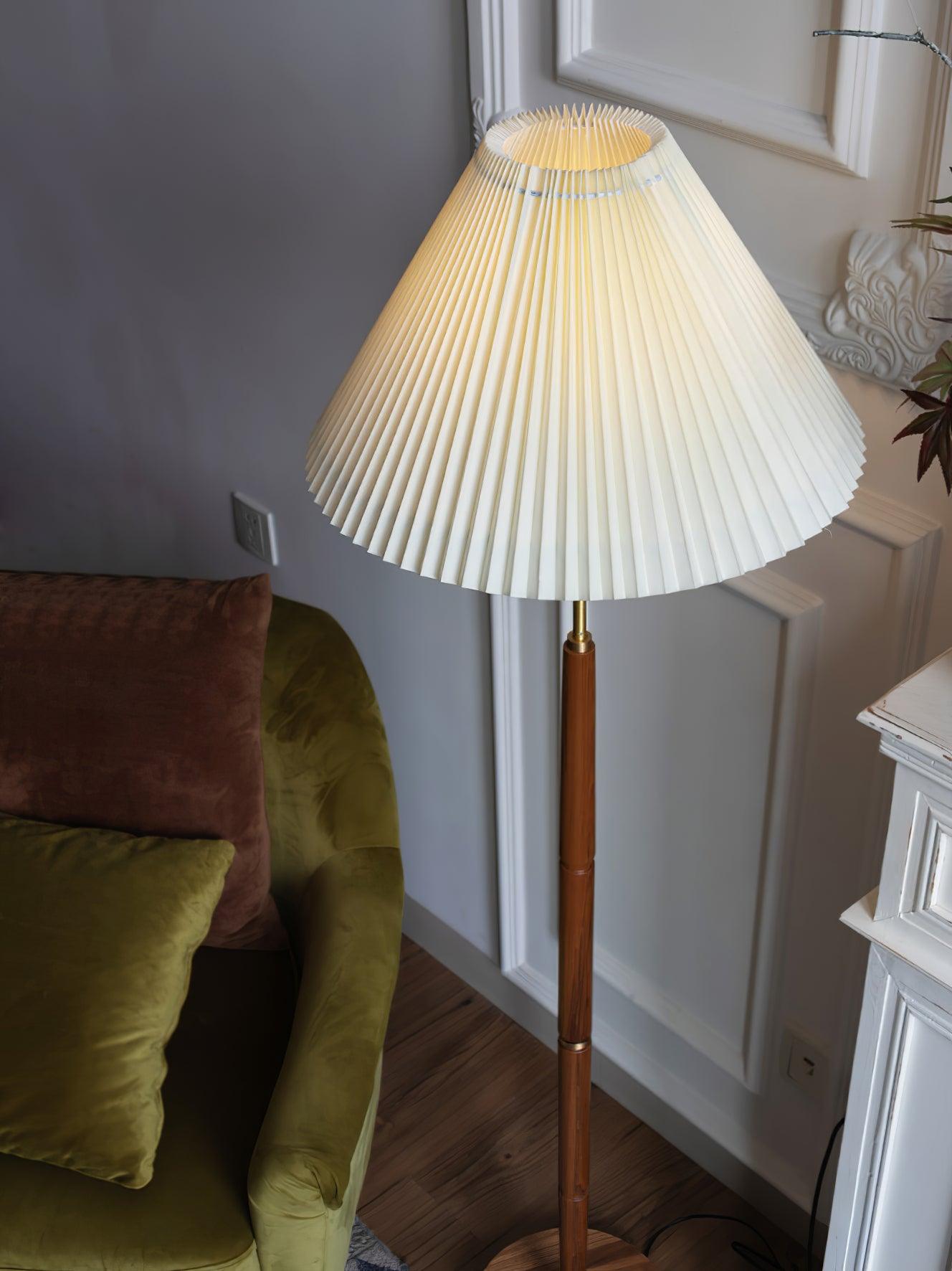 Syleina Minimalist Wood Floor Lamp