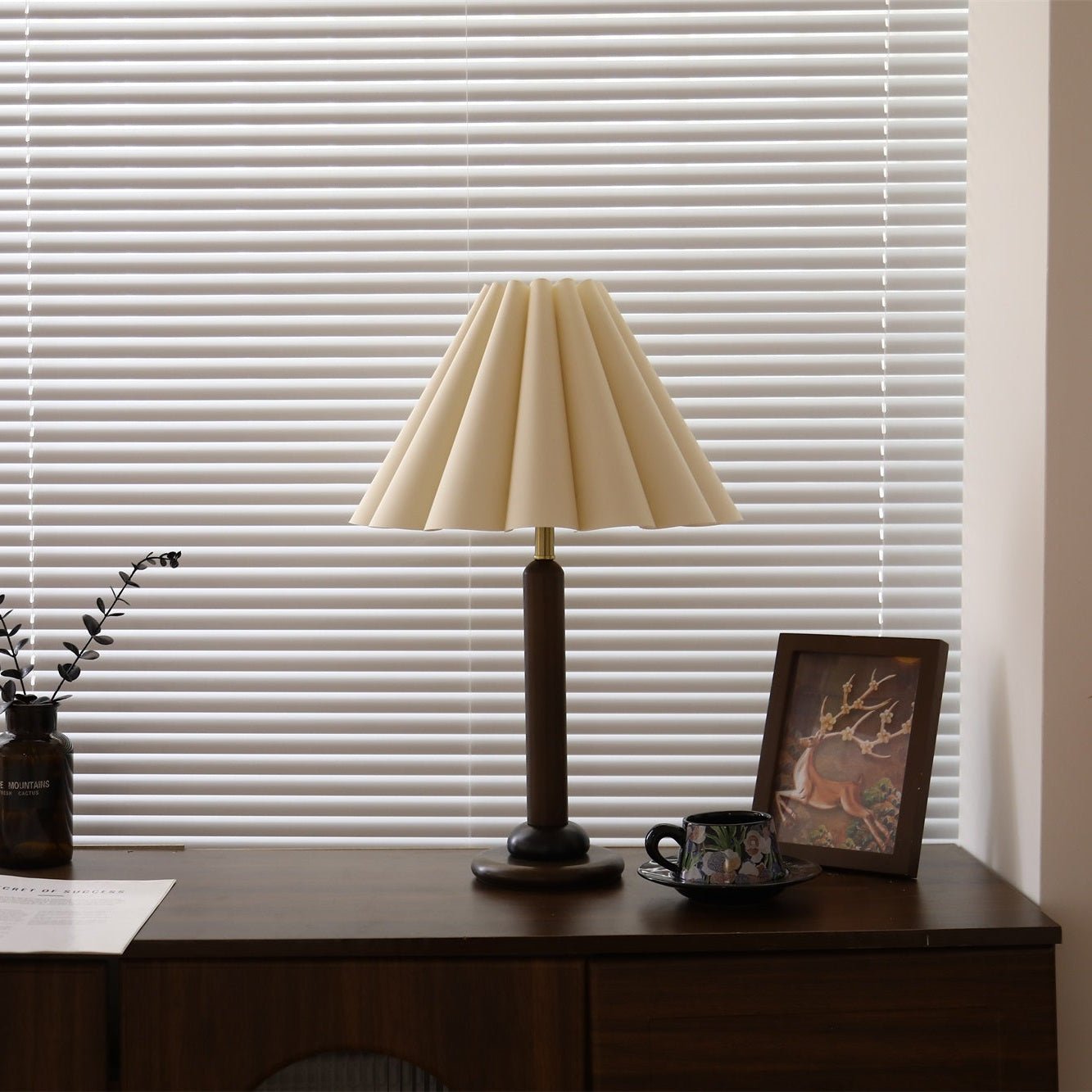 Renanise Table Lamp